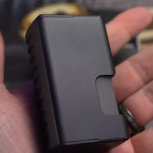 Load image into Gallery viewer, Vaperz Cloud Empire Project Squonk Mod
